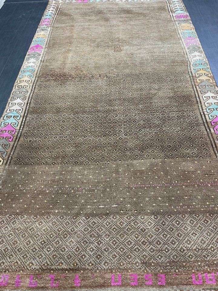 Brown Turkish Runner Rug 5' 3" x 10' 5" Hand-Knotted | No. WR29526