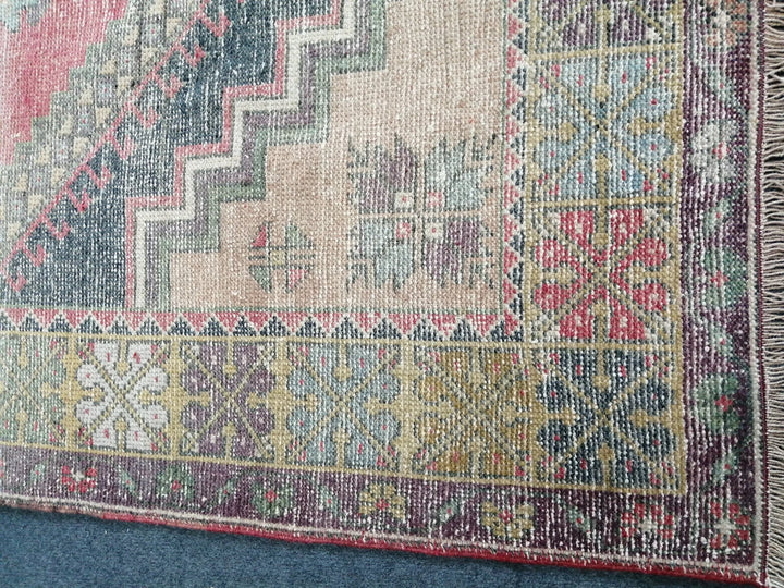 Beige Turkish Runner Rug 4' x 6' 1" Hand-Knotted | No. WR29688