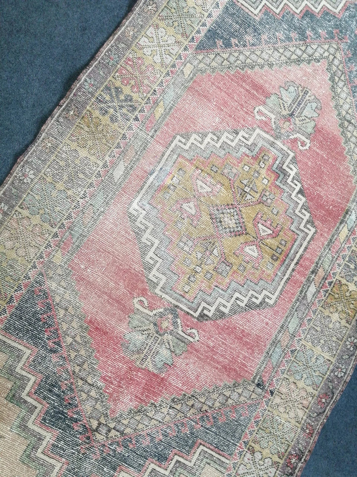 Beige Turkish Runner Rug 4' x 6' 1" Hand-Knotted | No. WR29688