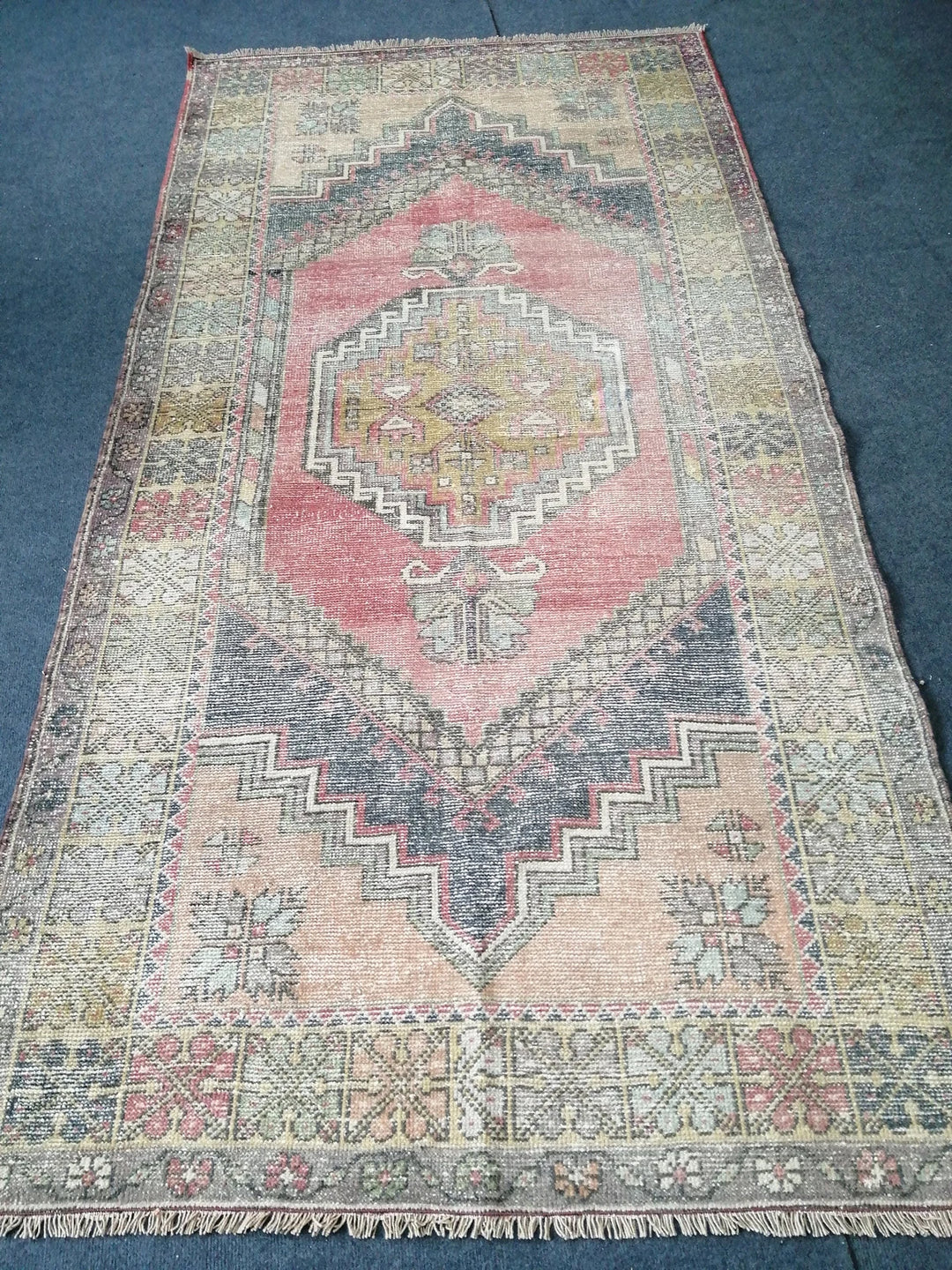 Beige Turkish Runner Rug 4' x 6' 1" Hand-Knotted | No. WR29688