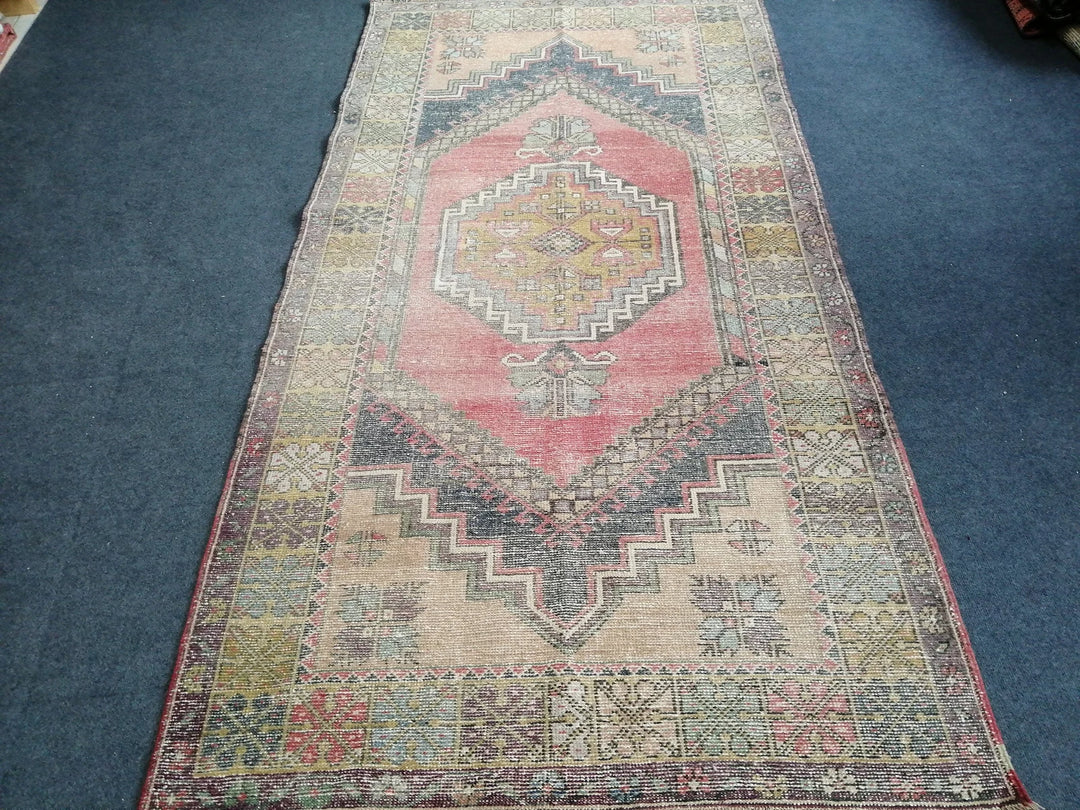 Beige Turkish Runner Rug 4' x 6' 1" Hand-Knotted | No. WR29688