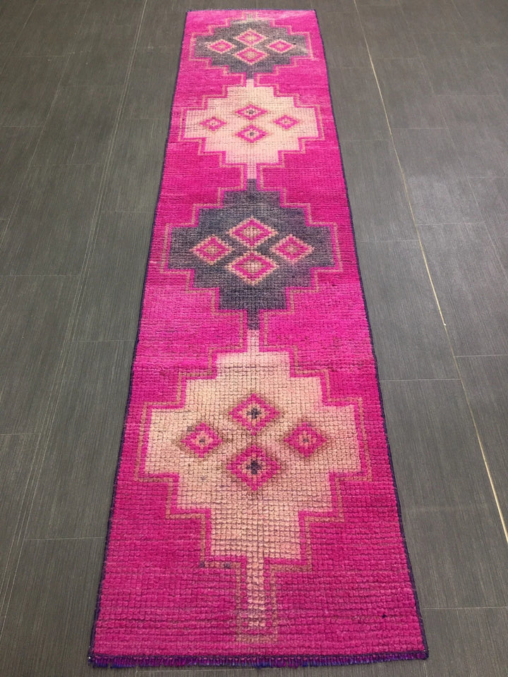 Turkish Runner Rug 1' 11" x 8' 6" Hand-Knotted | No. WR30968