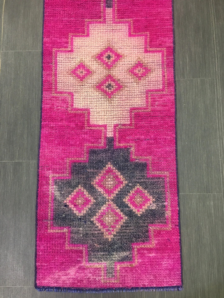 Turkish Runner Rug 1' 11" x 8' 6" Hand-Knotted | No. WR30968