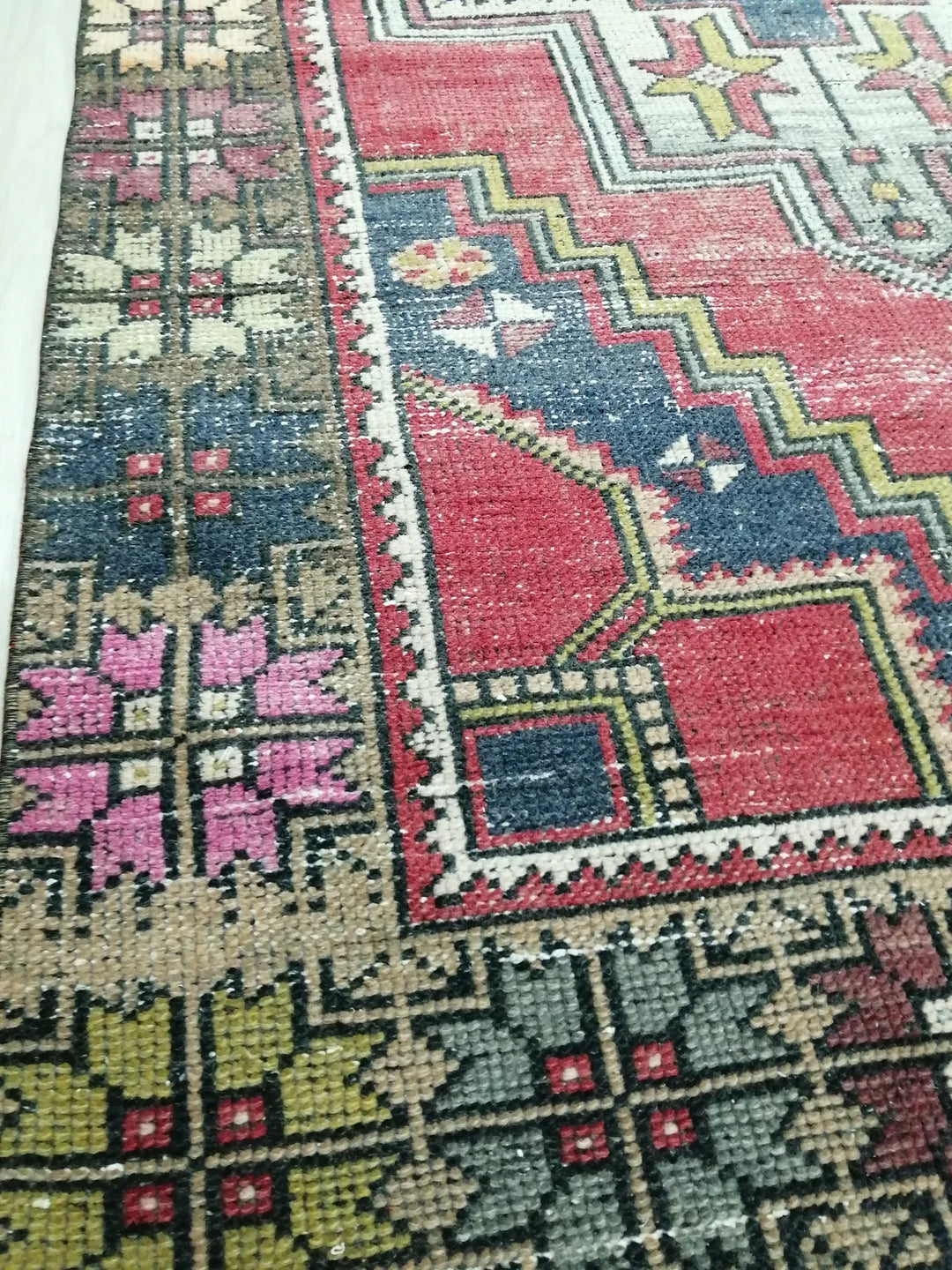 Beige Turkish Runner Rug 4' x 9' 3" Hand-Knotted | No. WR31471