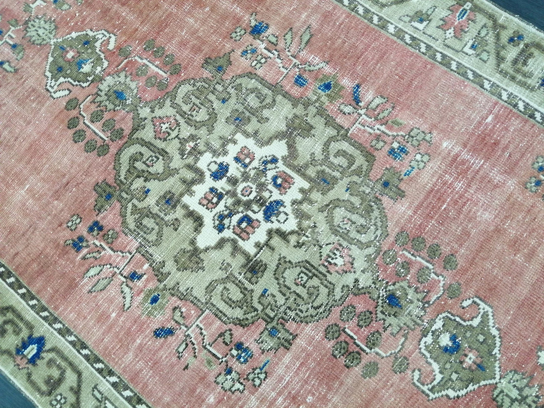 Turkish Runner Rug 4' 7" x 8' 9" Hand-Knotted | No. WR32258