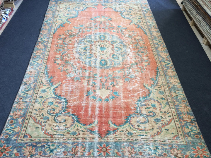 Beige Turkish Runner Rug 6' x 10' Hand-Knotted | No. WR32524