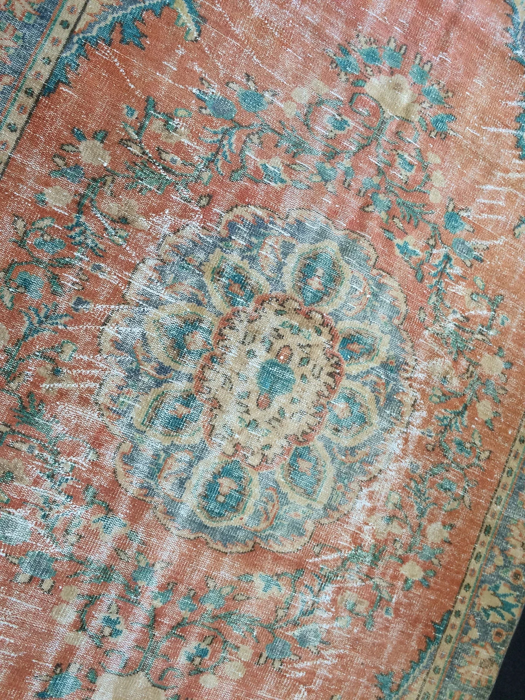 Beige Turkish Runner Rug 6' x 10' Hand-Knotted | No. WR32524