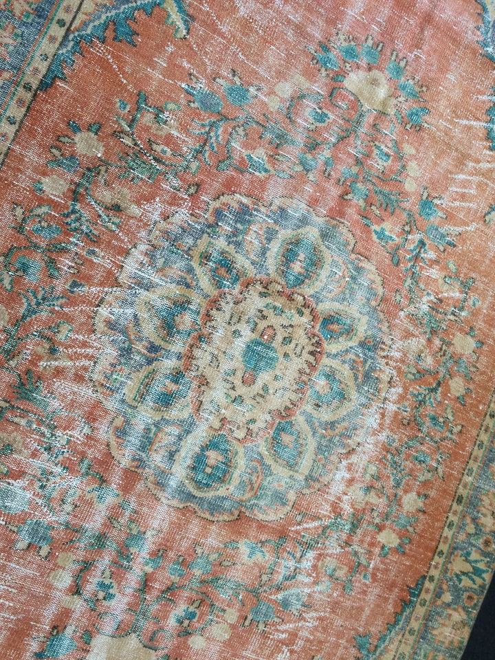 Beige Turkish Runner Rug 6' x 10' Hand-Knotted | No. WR32524