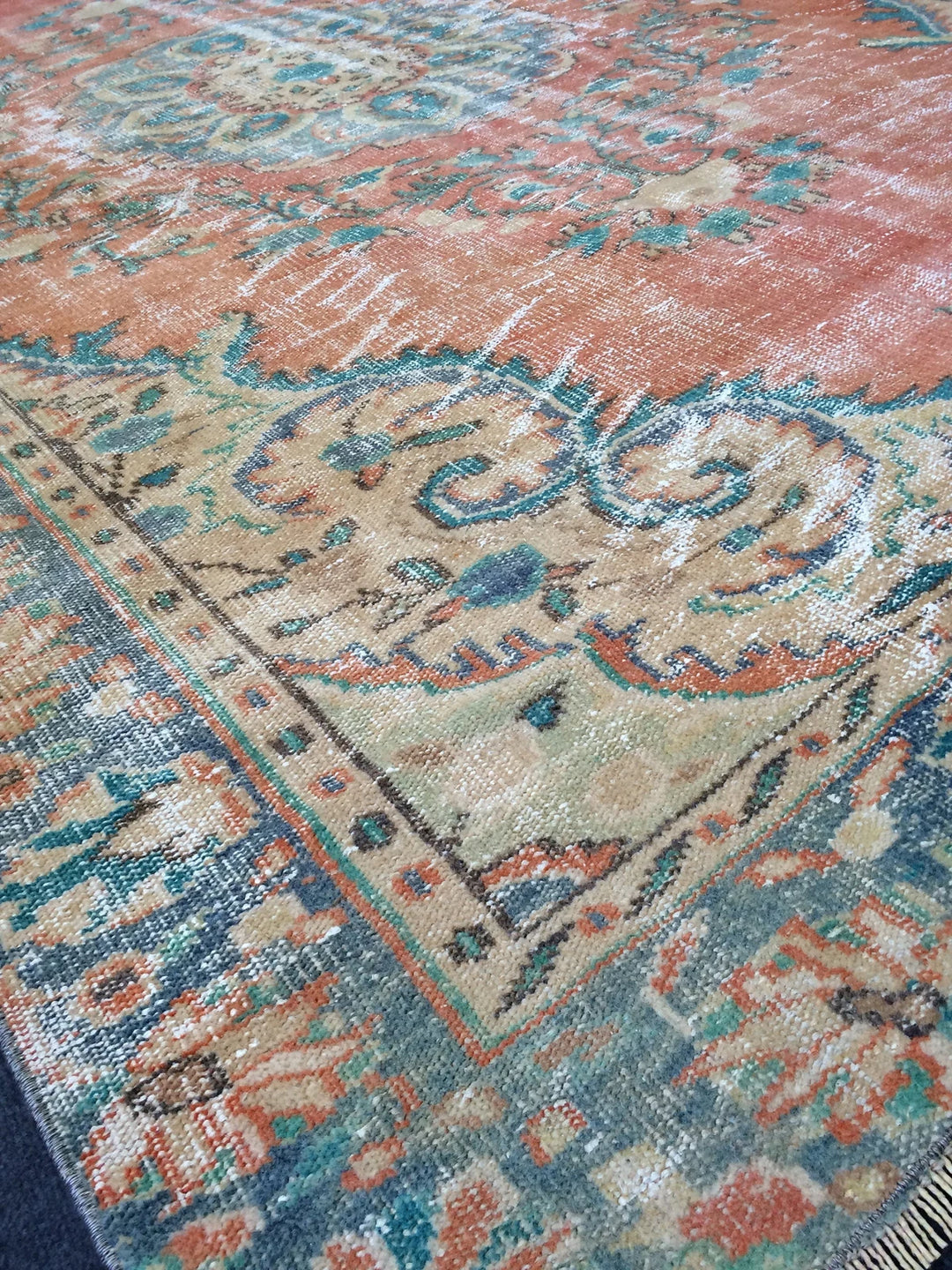 Beige Turkish Runner Rug 6' x 10' Hand-Knotted | No. WR32524