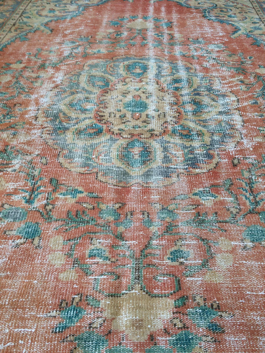 Beige Turkish Runner Rug 6' x 10' Hand-Knotted | No. WR32524