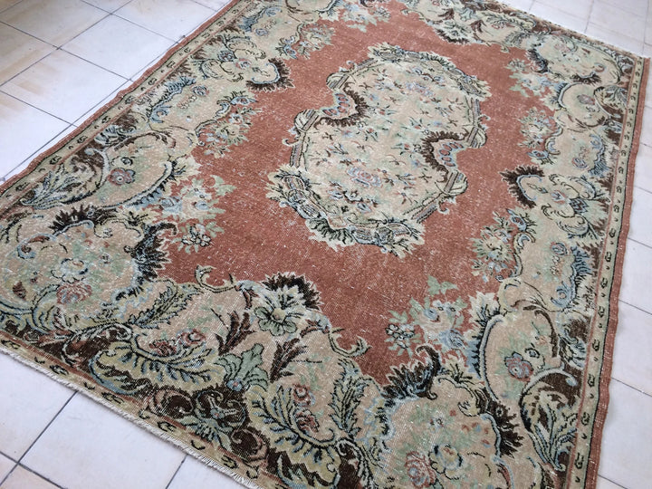 Beige Turkish Runner Rug 6' 6" x 9' 7" Hand-Knotted | No. WR32621
