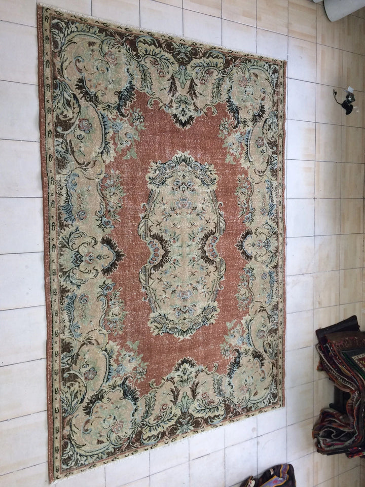 Beige Turkish Runner Rug 6' 6" x 9' 7" Hand-Knotted | No. WR32621