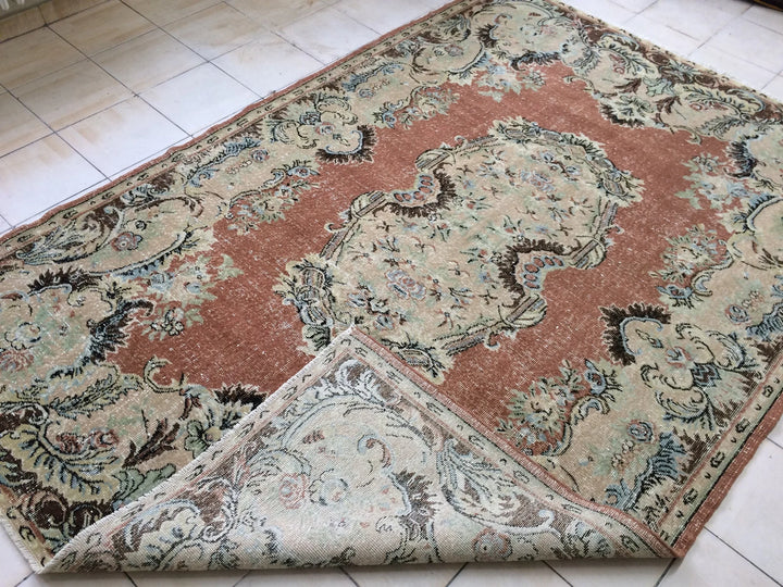 Beige Turkish Runner Rug 6' 6" x 9' 7" Hand-Knotted | No. WR32621