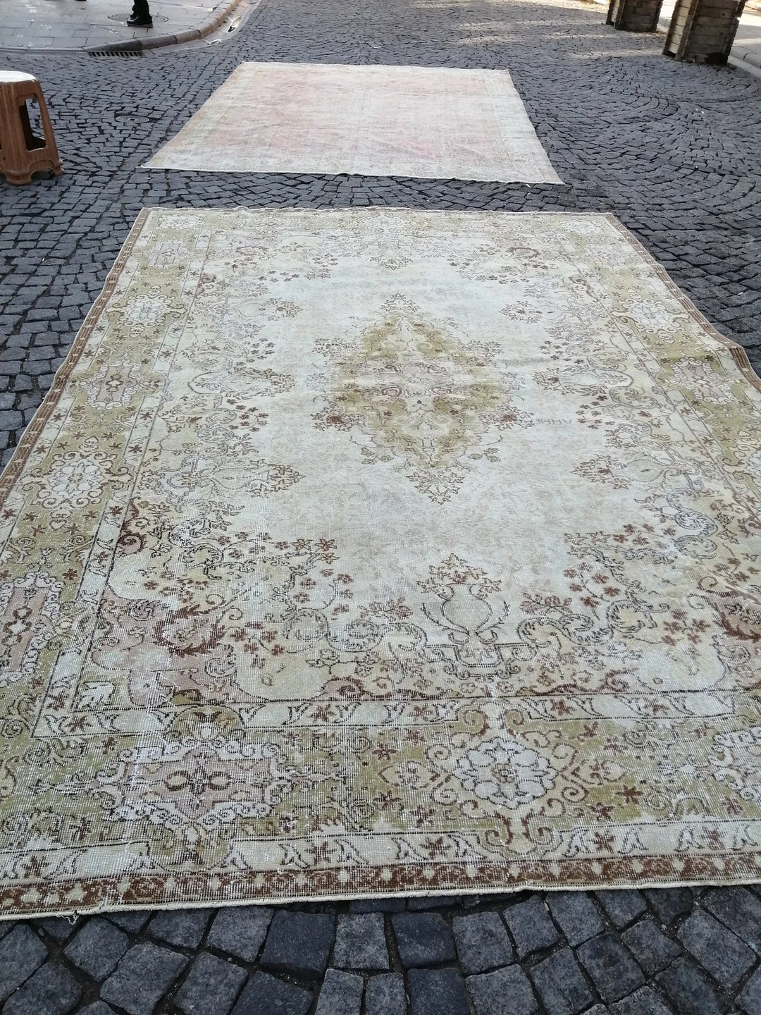 Green Turkish Runner Rug 8' 5" x 12' 4" Hand-Knotted | No. WR32914