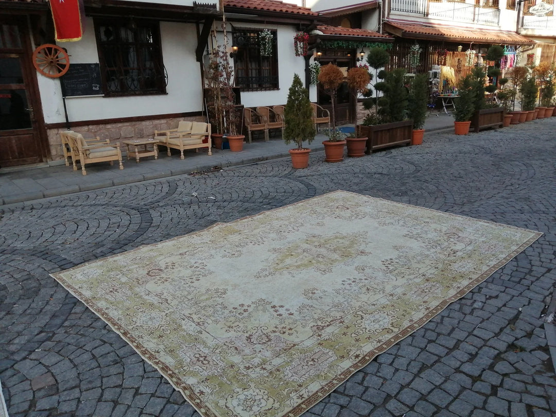 Green Turkish Runner Rug 8' 5" x 12' 4" Hand-Knotted | No. WR32914