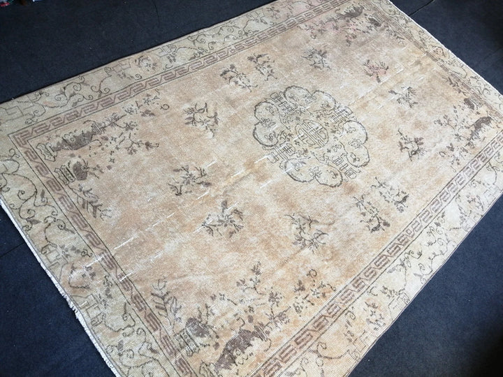 Beige Turkish Runner Rug 6' x 9' 4" Hand-Knotted | No. WR33214