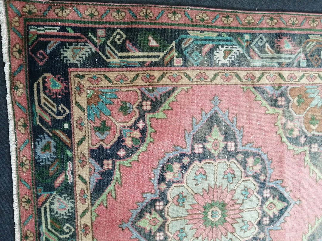 Beige Turkish Runner Rug 4' 8" x 11' 7" Hand-Knotted | No. WR33742