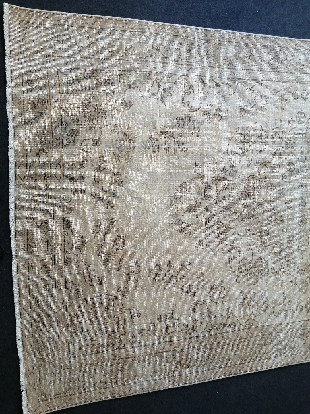 Beige Turkish Runner Rug 5' 5" x 8' 11" Hand-Knotted | No. WR33785