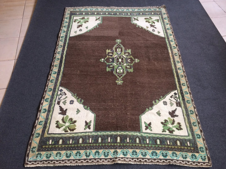 Turkish Runner Rug 4' x 6' Hand-Knotted | No. WR34225