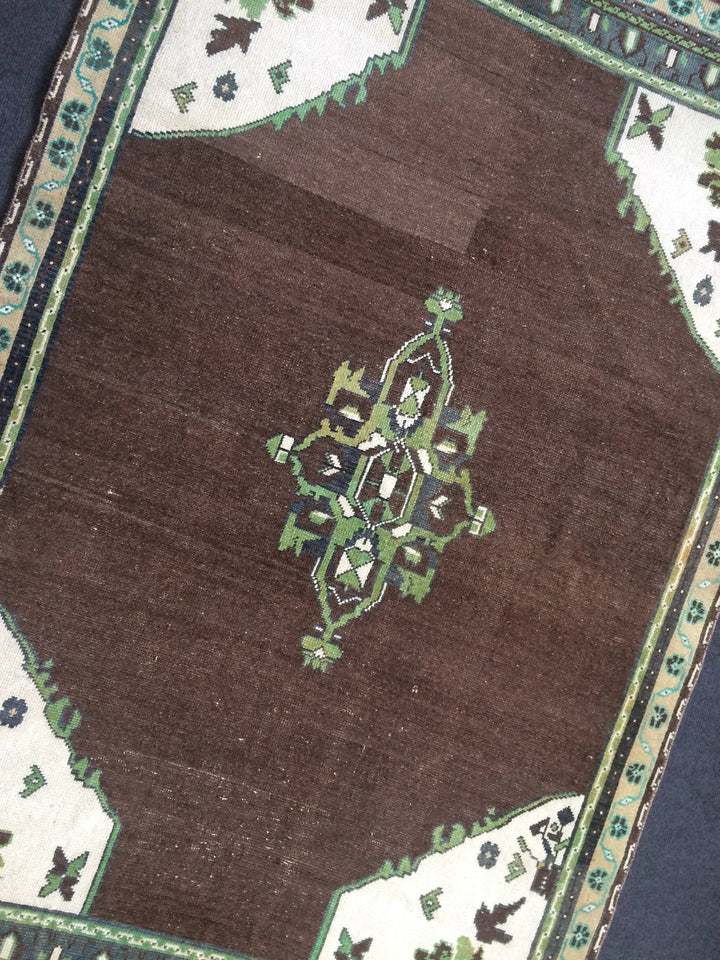 Turkish Runner Rug 4' x 6' Hand-Knotted | No. WR34225