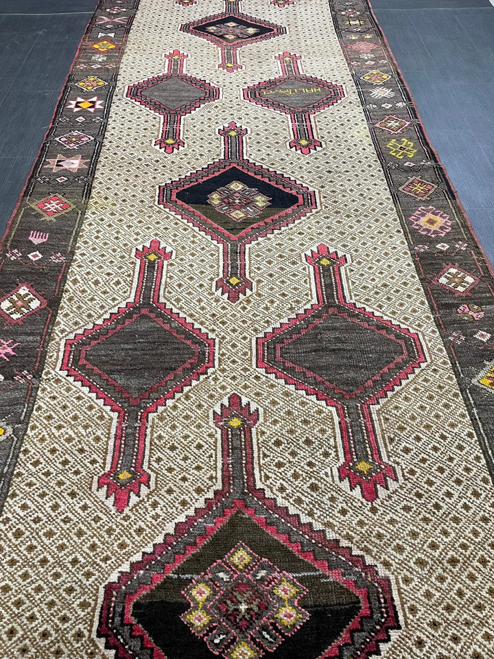 Beige Turkish Runner Rug 5' x 13' 8" Hand-Knotted | No. WR35904