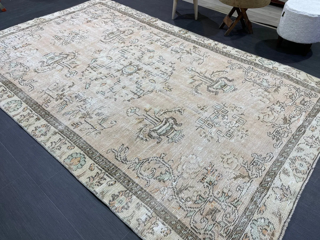 Beige Turkish Oushak Rug 5' 6" x 9' 4" Hand-Knotted | No. WR36549