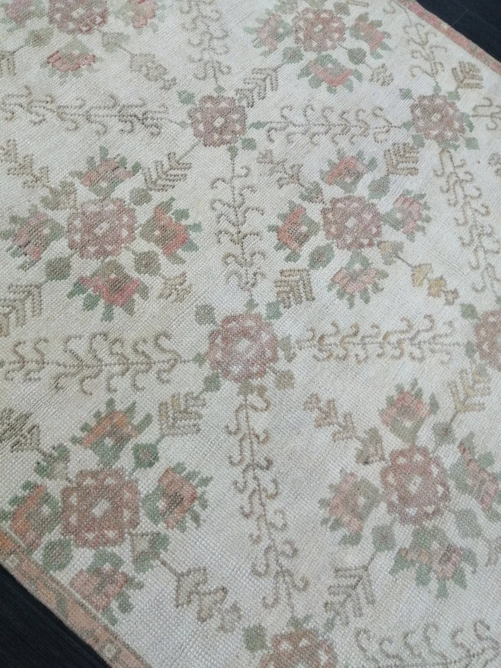 Beige Turkish Runner Rug 4' 3" x 7' 7" Hand-Knotted | No. WR37605