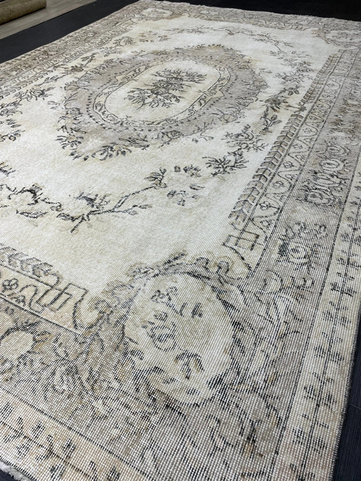 Blue Turkish Vintage Rug 6' 9" x 10' Hand-Knotted | No. WR37681