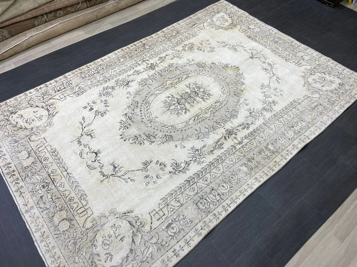 Blue Turkish Vintage Rug 6' 9" x 10' Hand-Knotted | No. WR37681