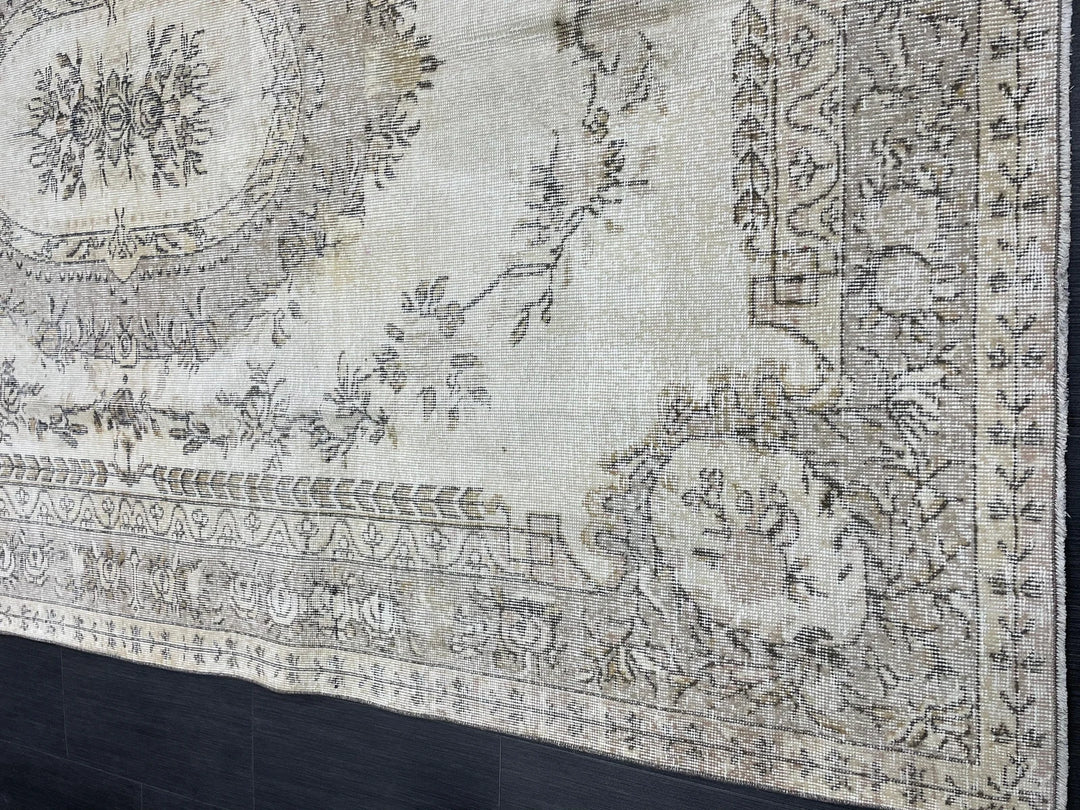 Blue Turkish Vintage Rug 6' 9" x 10' Hand-Knotted | No. WR37681