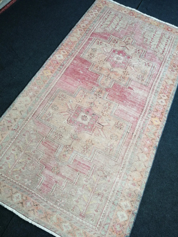 Beige Turkish Runner Rug 4' 4" x 8' 5" Hand-Knotted | No. WR38065