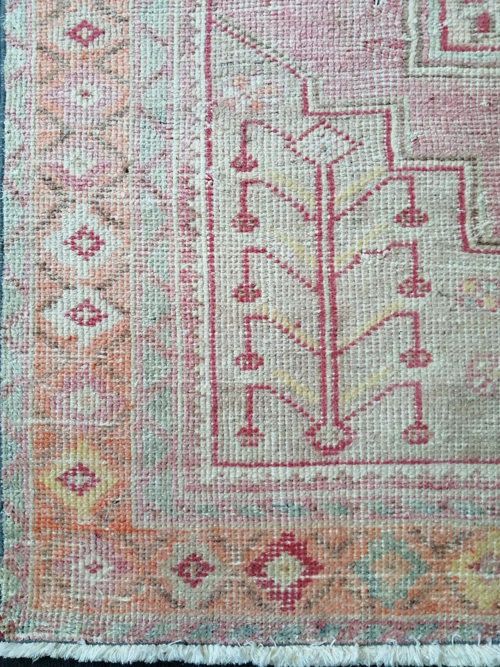 Beige Turkish Runner Rug 4' 4" x 8' 5" Hand-Knotted | No. WR38065