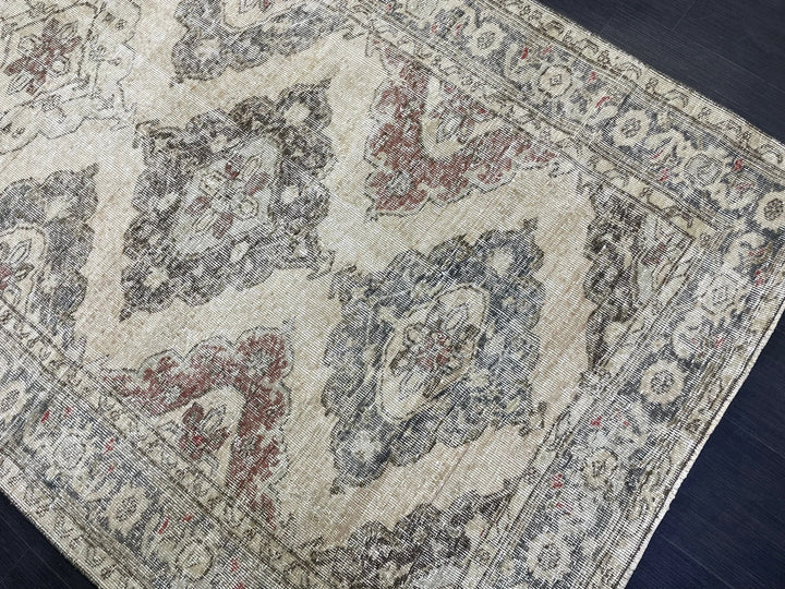 Muted Runner Rug 5' x 11' 9" - No. WR38902
