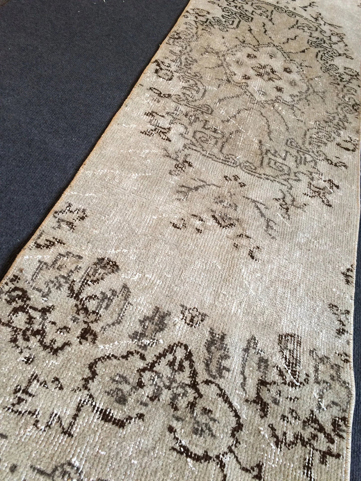 Turkish Oushak Rug 2'7" x 8'10" Hand-Knotted | No. WR39367