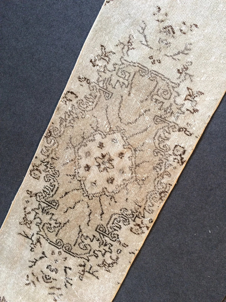 Turkish Oushak Rug 2'7" x 8'10" Hand-Knotted | No. WR39367