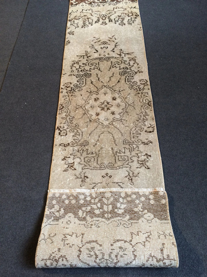 Turkish Oushak Rug 2'7" x 8'10" Hand-Knotted | No. WR39367