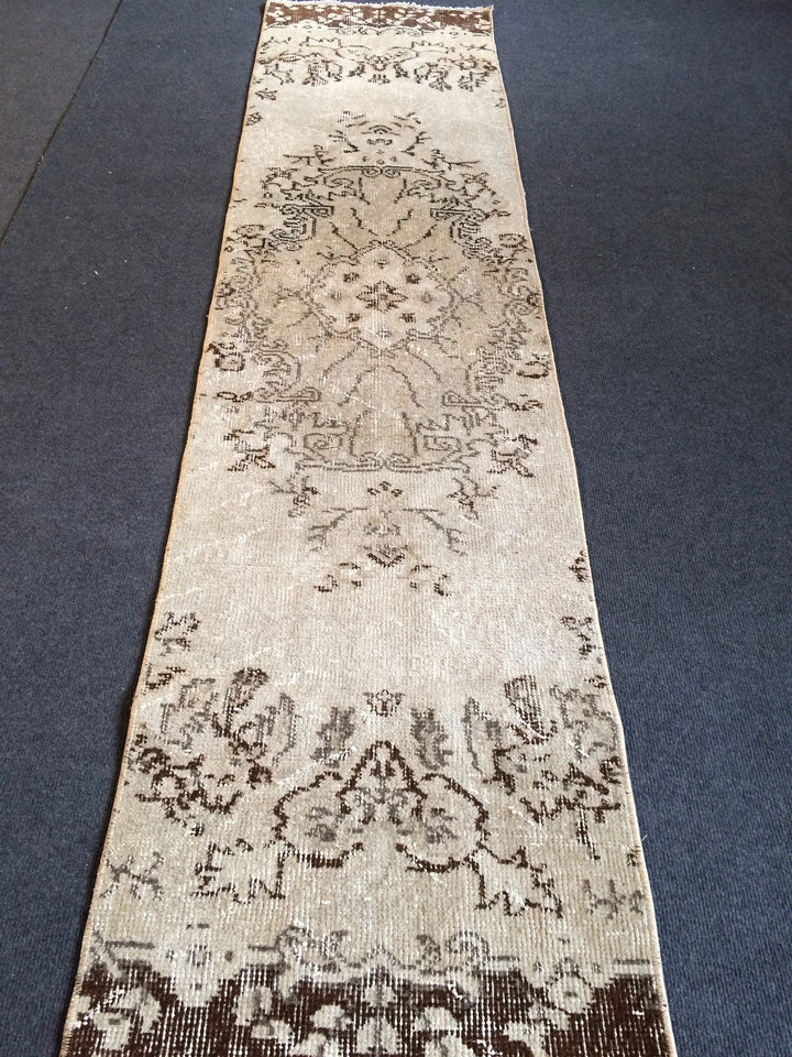 Turkish Oushak Rug 2'7" x 8'10" Hand-Knotted | No. WR39367