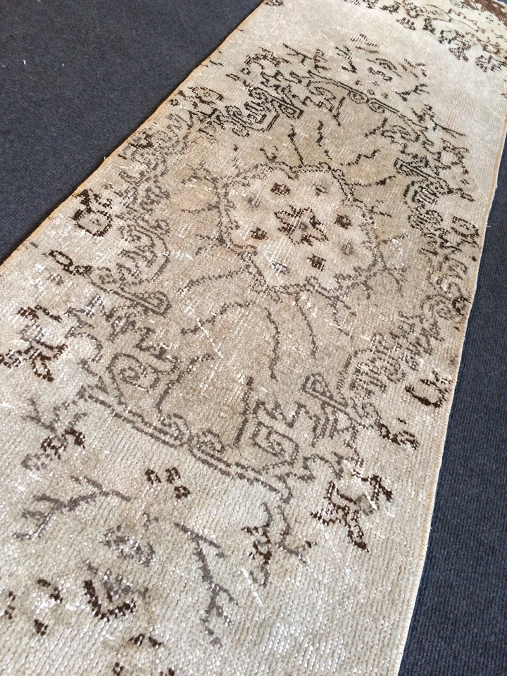 Turkish Oushak Rug 2'7" x 8'10" Hand-Knotted | No. WR39367