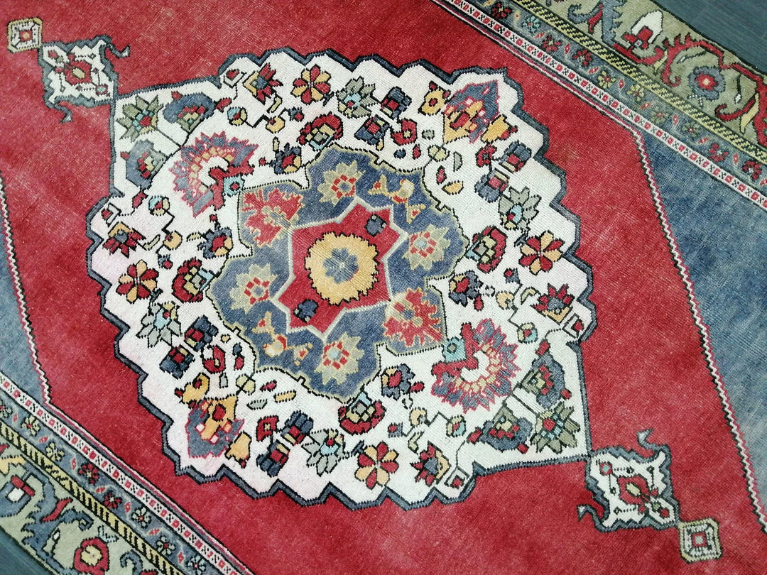 Turkish Runner Rug 5' 3" x 9' 2" Hand-Knotted | No. WR39873