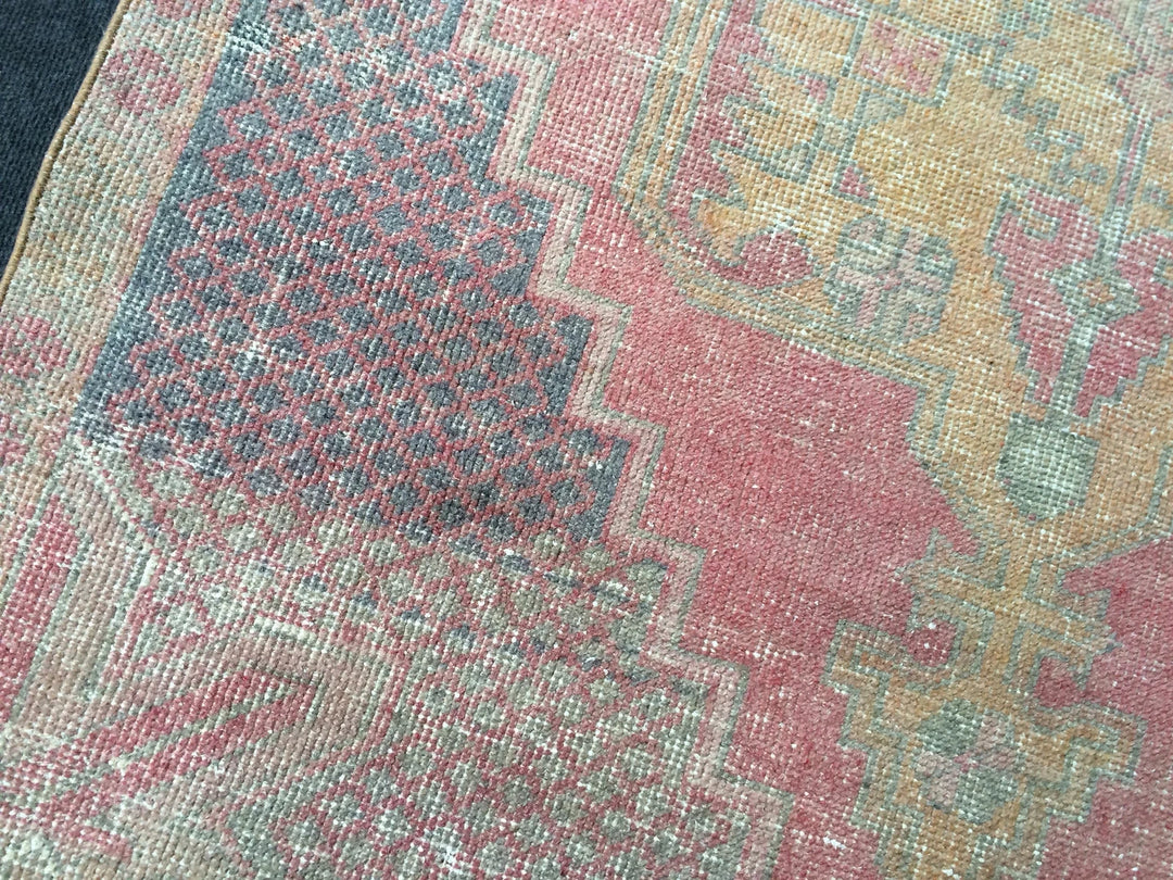 Turkish Oushak Rug 2'6" x 10' Hand-Knotted | No. WR40104