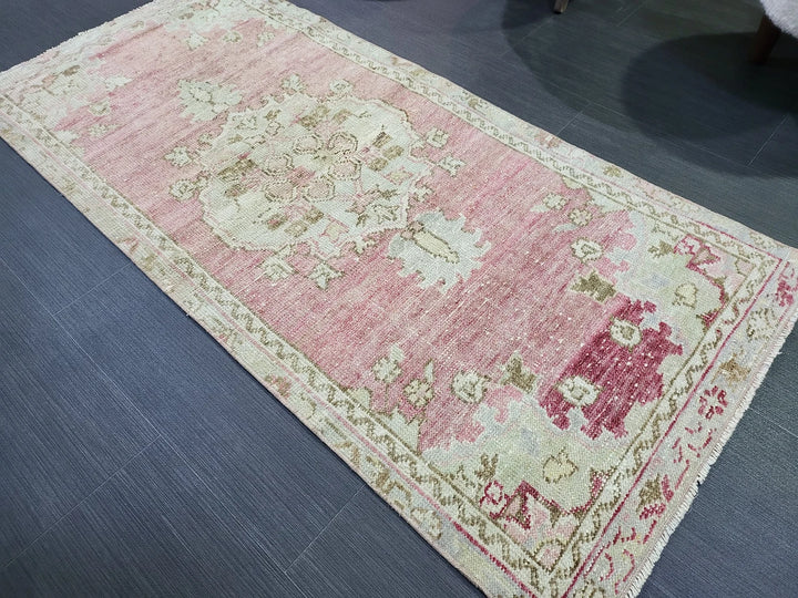 Beige Turkish Runner Rug 2' 1" x 4' 8" Hand-Knotted | No. WR40257
