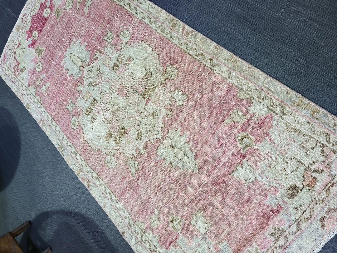 Beige Turkish Runner Rug 2' 1" x 4' 8" Hand-Knotted | No. WR40257
