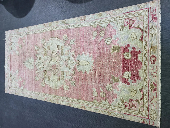 Beige Turkish Runner Rug 2' 1" x 4' 8" Hand-Knotted | No. WR40257