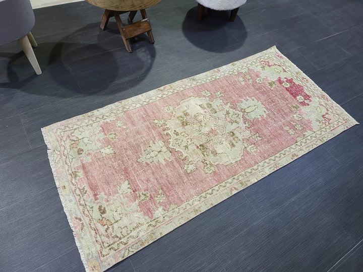 Beige Turkish Runner Rug 2' 1" x 4' 8" Hand-Knotted | No. WR40257