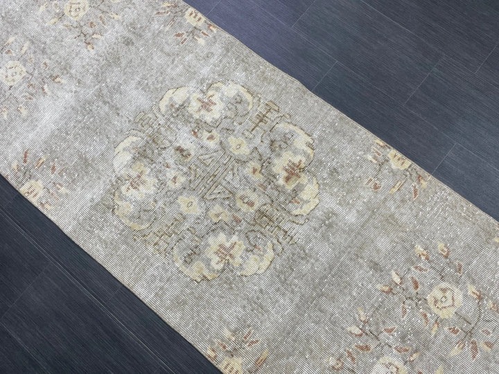 Grey Turkish Runner Rug 3' x 9' 7" Hand-Knotted | No. WR40992