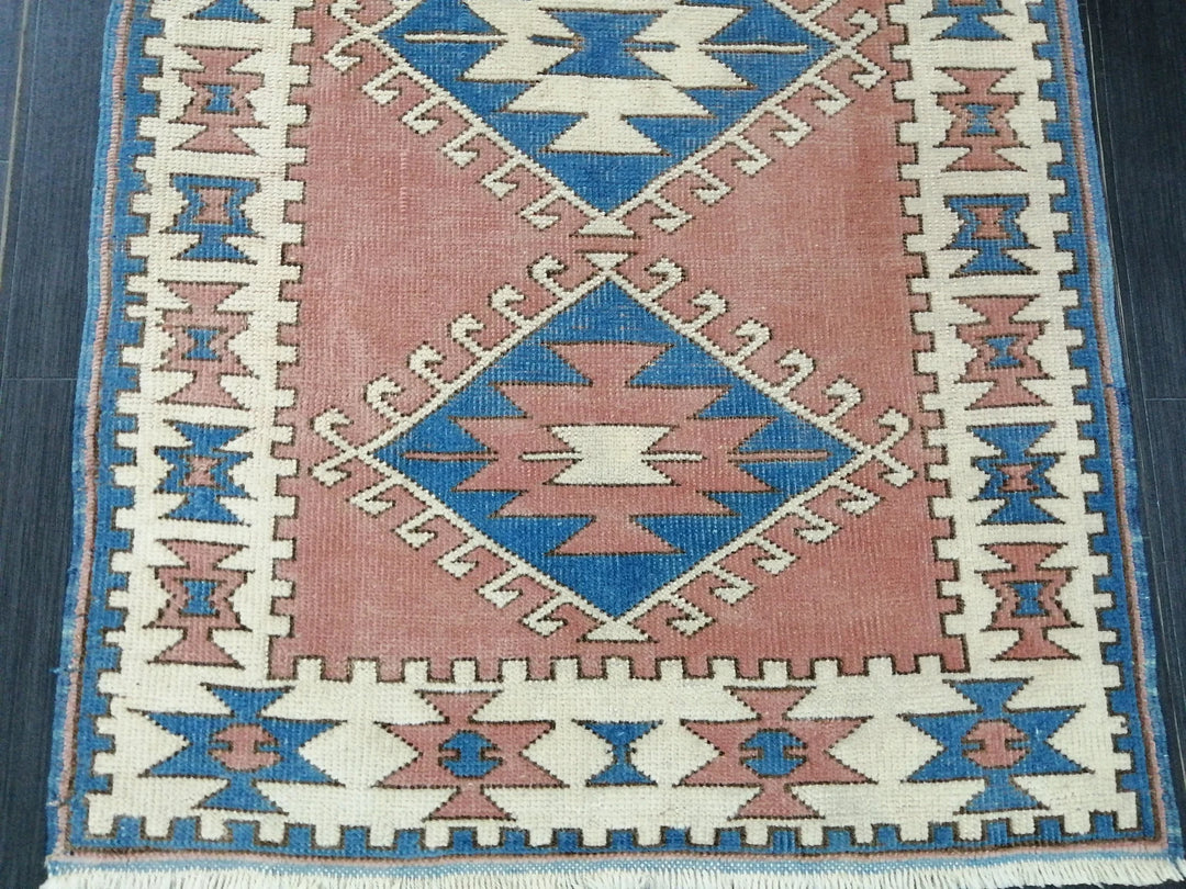 Turkish Runner Rug 2' 11" x 4' 9" Hand-Knotted | No. WR41069