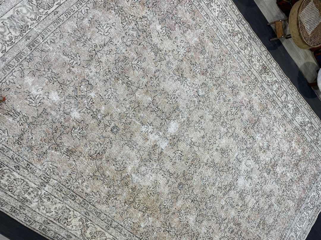 Beige Turkish Vintage Rug 8' 5" x 12' 1" Hand-Knotted | No. WR42134