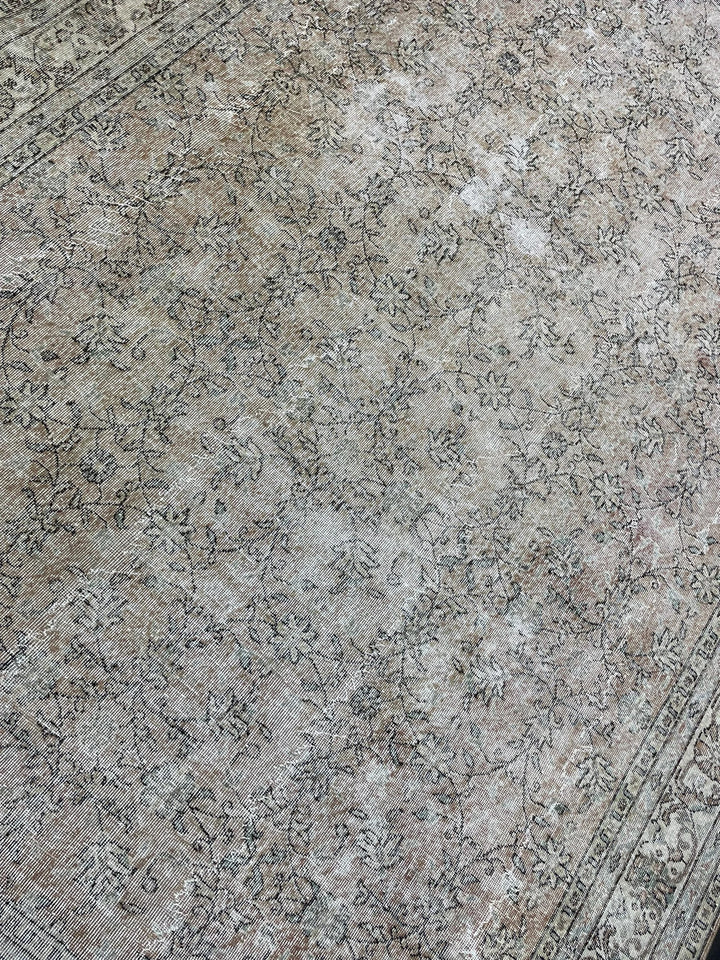 Beige Turkish Vintage Rug 8' 5" x 12' 1" Hand-Knotted | No. WR42134