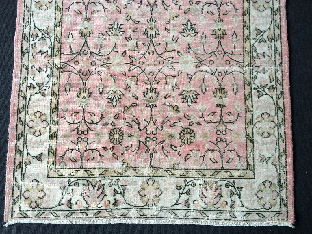 Pink Runner Rug 4' x 7' - No. WR42925