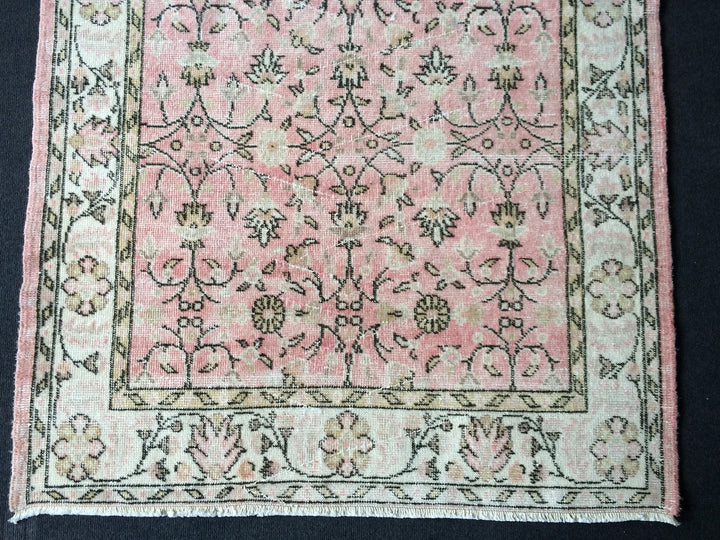 Pink Runner Rug 4' x 7' - No. WR42925